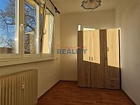 Pronájem bytu 3+1 s balkonem část Rožnov - jídelna