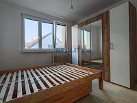 Pronájem bytu 3+1 s balkonem část Rožnov - ložnice