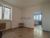 Pronájem bytu 3+1 s balkonem část Rožnov - obývák