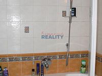 Pronájem bytu 2+1 68m2 na Pražské tř. - koupelna