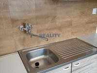 Pronájem garsoniéry 1+0 na Plzeňské ul. - kuchyňka