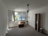 Pronájem garsoniéry 1+0 na Plzeňské ul. - pokoj