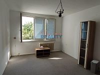 Pronájem garsoniéry 1+0 na Plzeňské ul. - pokoj