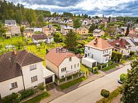 Prodej rodinného domu- Hluboká nad Vltavou - letecký pohled