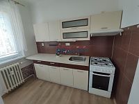Pronájem zděného bytu 2+kk se společnou zahradou Rožnov