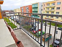 Pronájem hezkého bytu 2+1 s balkonem Lišov - balkon