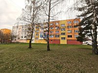 Pronájem hezkého bytu 2+1 s balkonem Lišov - dům