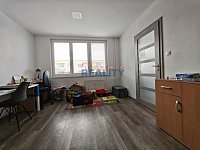 Pronájem hezkého bytu 2+1 s balkonem Lišov - pokoj