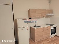 Pronájem bytu 2+0 (1+1) se zasklenou  lodžií - kuchyně