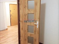 Pronájem bytu 2+0 (1+1) se zasklenou  lodžií - vstup ložnice