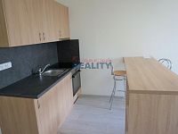 Pronájem větší garsonky na sídl. Vltava 27m2