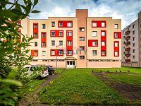 Prodej bytu 4+1 ( 3+1) s lodžií Průběžná ulice - ulice