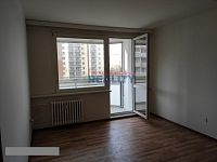 Pronájem bytu 1+1 (2+0) s krytou lodžií sídl Vltava - obytný prostor