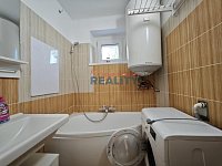Pronájem bytu 2+1 65m2 v Neplachově ul. - koupelna