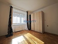 Pronájem bytu 2+1 65m2 v Neplachově ul. - ložnice