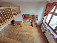 Podnájem atypického bytu 66m2 v centru města - pokoj