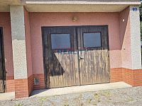 Prodej bytu 3+1 s garáží a pozemkem u Tábora - garáž