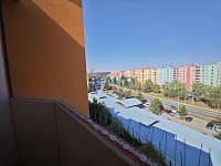 Pronájem zrekonstruovaného bytu lodžie 1+1 (2+0) - výhled