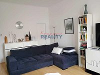 Pronájem bytu 1+1 52m2 v Komenského ul. - pokoj