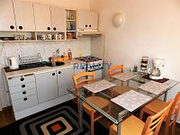 Pronájem bytu 1+1 s komorou Komenského ul. - kuchyně (3).JPG