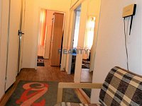 Pronájem bytu 1+1 s komorou Komenského ul. - předsíň (3).JPG