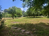 Rodinné sídlo  s pozemky ,garážemi a zahradou, v Hlubočanech u Vyškova - Foto 26