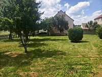 Rodinné sídlo  s pozemky ,garážemi a zahradou, v Hlubočanech u Vyškova - Foto 26