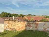 Prodej řadového domu 2+1 s možností rozšíření Bohaté Málkovice se zahradou a objektem s potenciálem - IMG_0677.jpg