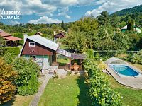 Prodej chaty se zahradou a bazénem, 1776 m2, Hranice