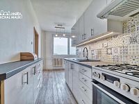 Pronájem prostorného bytu 2+1 s lodžií, 60 m2, Hranice  ul. Nová - Foto 3