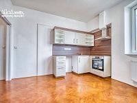 Pronájem bytu 1+1, 58 m² + balkon 9 m², Kropáčova, Hranice