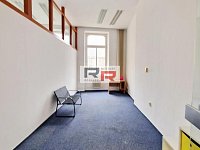 Pronájem trojkanceláře 67m2 v centru Olomouce  - ul. Dolní náměstí  - Foto 8