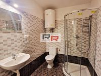 Pronájem podkrovního bytu 1+KK v Olomouci - ul. Masarykova třída - Foto 9