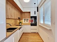 Pronájem bytu 3+KK s balkónem v Olomouci - ul. Dělnická  - Foto 3