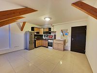 Pronájem podkrovního bytu 1+KK v Olomouci - ul. Masarykova třída - 20260107_160938.jpg