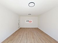 Pronájem pokrovního bytu 3+KK ve Šternberku - ul. Uničovská  - 20260502_104310.jpg