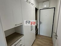 Pronájem bytu 1+KK s balkónem v Olomouci - ul. Aloise Rašína - IMG-20260526-WA0017.jpg