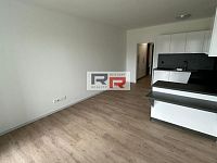 Pronájem bytu 1+KK s balkónem v Olomouci - ul. Aloise Rašína - IMG-20260526-WA0026.jpg