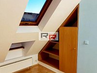 Pronájem podkrovního bytu 1+KK v Olomouci - ul. Resslova - IMG-20211217-WA0029.jpg
