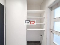 Pronájem bytu 2+1 s balkónem ve Šternberku - ul. Nádražní - 20220818_115058.jpg
