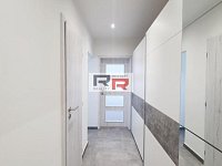 Pronájem bytu 2+1 s balkónem ve Šternberku - ul. Nádražní - 20220818_115229.jpg