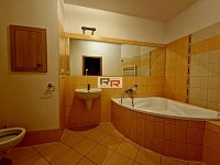 Pronájem bytu 3+kk, ul. Peškova, Olomouc - 20260810_192151
