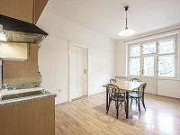 Velmi klidný byt 2+kk, 50 m2 s balkonem u metra B - Vysočanská