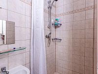 Pěkný světlý nezař. 1+kk/25m2, Praha 8 - metro Kobylisy/Palmovka - Foto 4