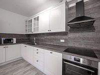 Krásný 2+kk/L/S/G, 76m2, Port Karolina, Karlín - Foto 2