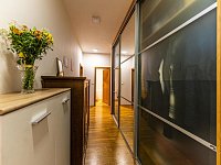 Krásný klidný 4+kk/B/GS v Jinonicích, Praha 5 - Foto 15