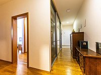 Krásný klidný 4+kk/B/GS v Jinonicích, Praha 5 - Foto 16