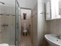 Klidný 2+kk, 50m2  s okny do vnitrobloku na Vinohradech - Foto 4