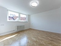 Pronájem zrekonstruovaného bytu 2+1 v srdci Prahy  Vinohrady, Italská ulice - DSC00385.jpg