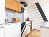 Pronájem nevybaveného bytu 3+kk, 75 m2, Praha 2 - Nové Město - 09.jpg